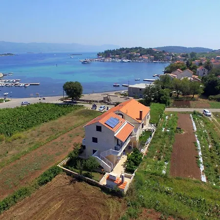 Apartmani Fides Lumbarda Exterior photo