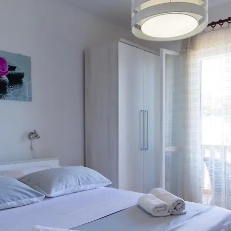 Apartmani Fides Lumbarda Exterior photo