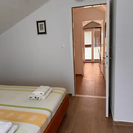 Apartmani Fides Lumbarda Room photo