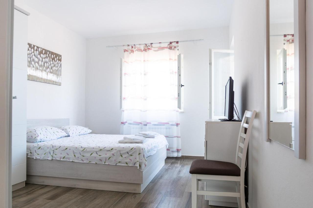 Apartment Fides *