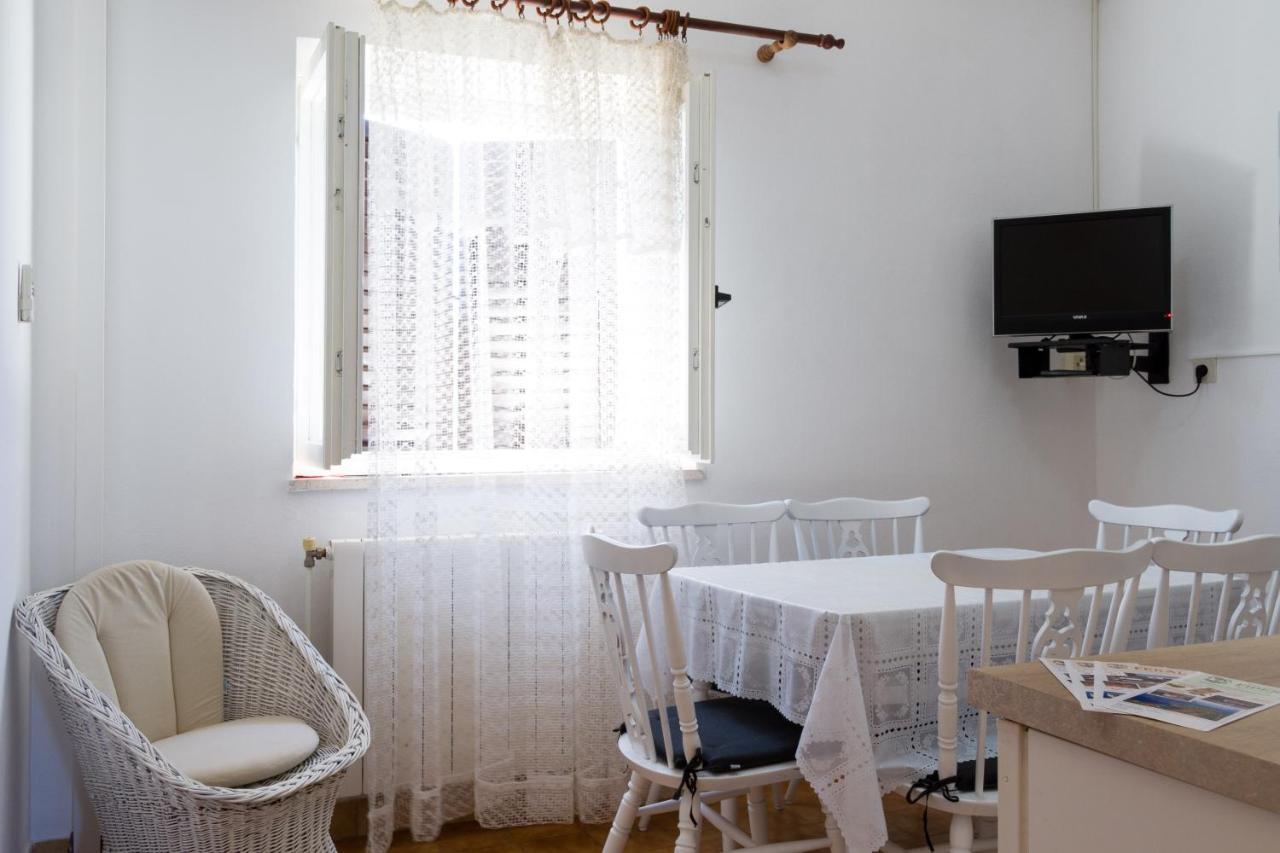 Apartment Fides *